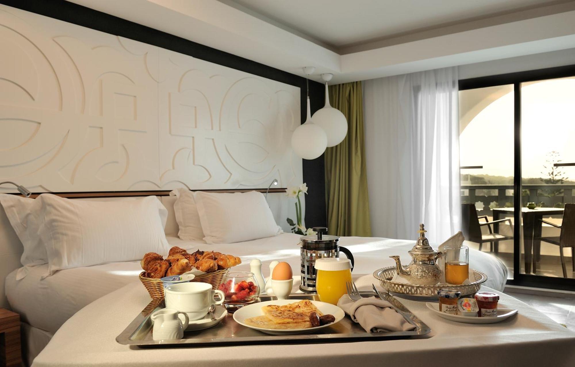 โรงแรมพูลแมนมาซากาน รอยัลกอล์ฟแอนด์สปา เอลจาดิด้า ภายนอก รูปภาพ Room service