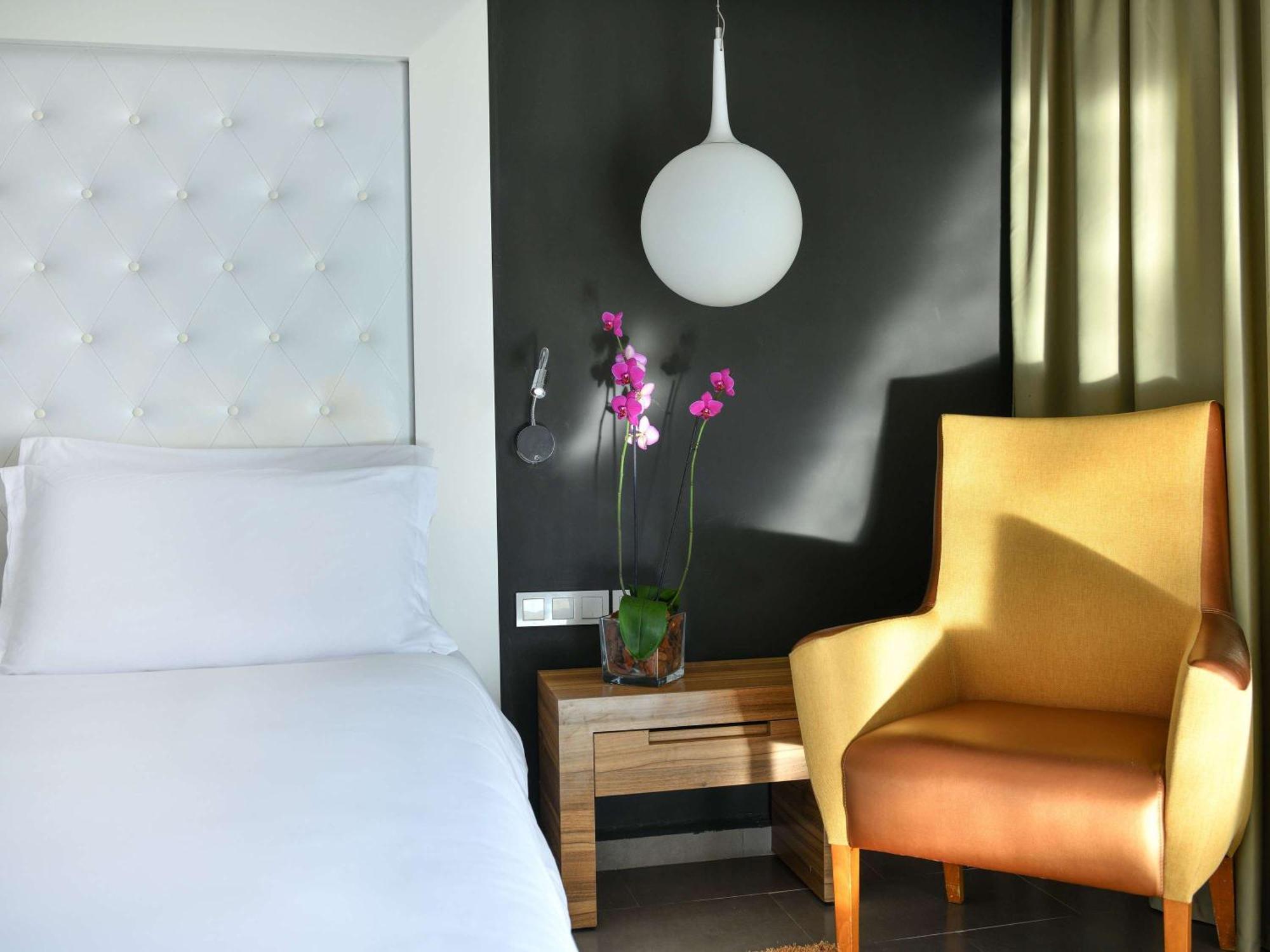 โรงแรมพูลแมนมาซากาน รอยัลกอล์ฟแอนด์สปา เอลจาดิด้า ภายนอก รูปภาพ A room at the hotel